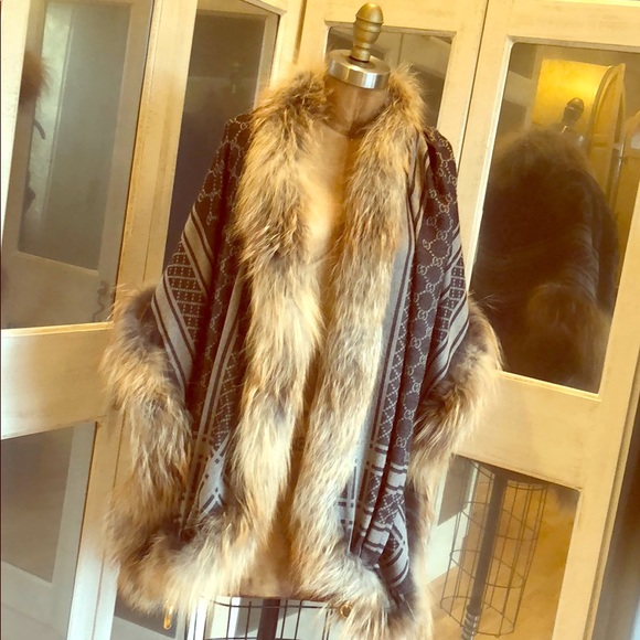 Gucci Jackets & Blazers - Gucci Silver Fox Fur Trim Shawl